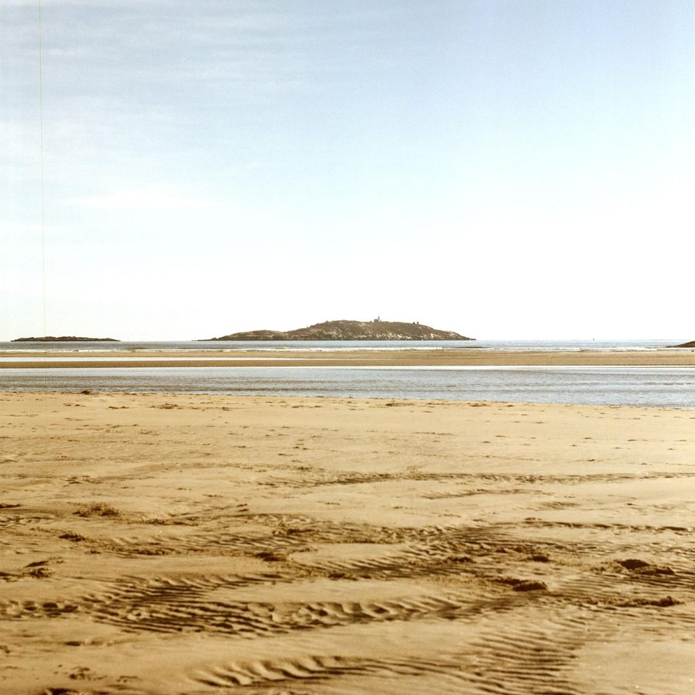 A perfect match of art deco + midcentury modern: Kodak Six-16 ~127mm f4.5 lens on Bronica S2A