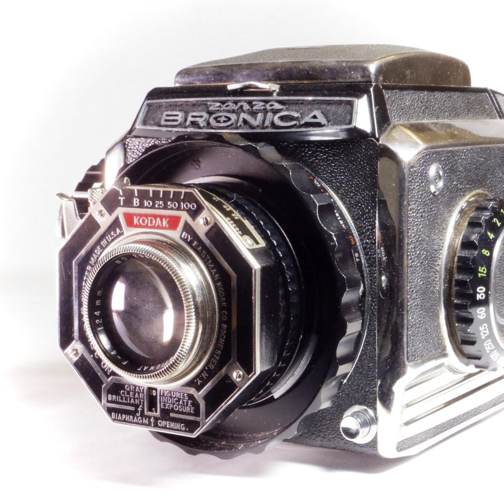 A perfect match of art deco + midcentury modern: Kodak Six-16 ~127mm f4.5 lens on Bronica S2A