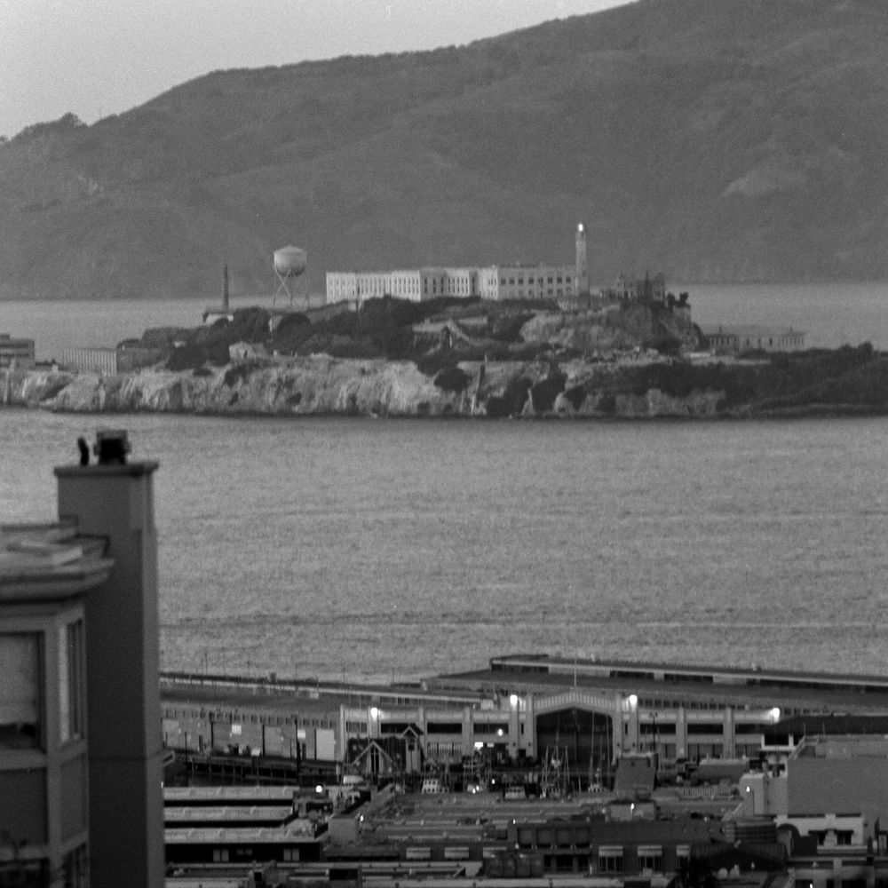 Bronica S2a Telephoto madness: the Komura 500mm f/7 (or with teleconverter, 1 meter f/14!)