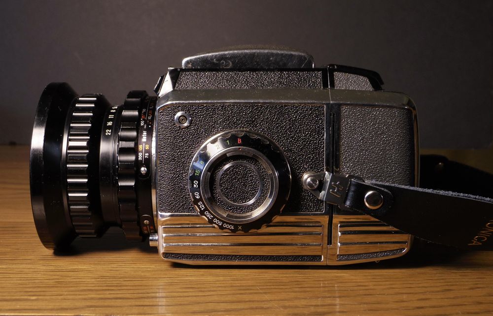 The little known alternative to the Hasselblad SWC: the Nikkor D 40mm f4 aka the Bronica SWF/F (Super Wide & Fucking Fat)